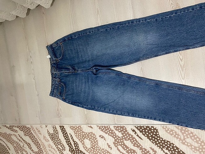 milla mom jean