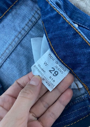 Nakışlı Renkli Mavi Kadın Yırtık Kot Pantolon - Görsel 4