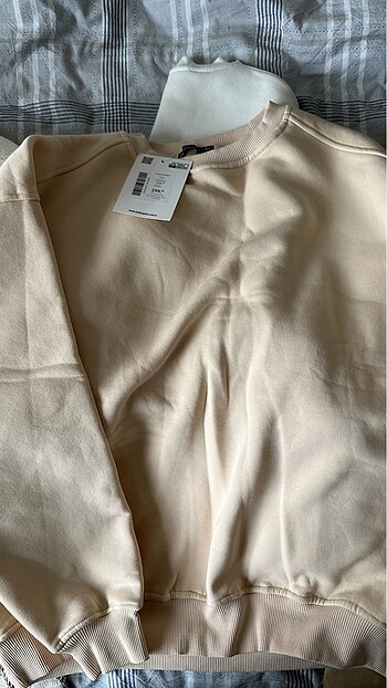ambar sweatshirt
