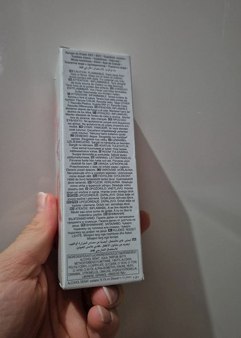 Avon Celebre Kadın Parfümü - Görsel 2