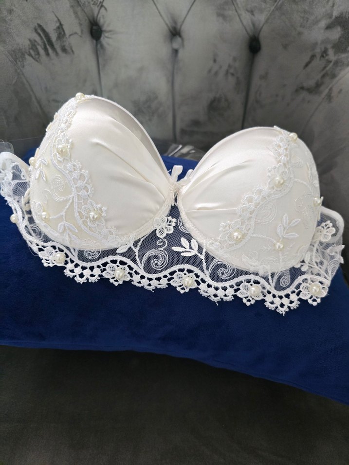 İşlemeli Beyaz Midi Sütyen - Görsel 3