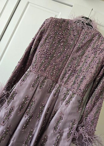 Uzun Kollu Mor İşlemeli Abiye Elbise - Görsel 4