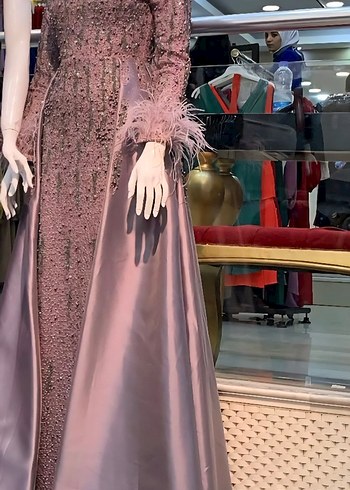 Uzun Kollu Mor İşlemeli Abiye Elbise - Görsel 2