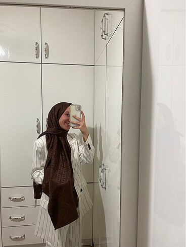 Labirent Desen Jakarlı Şal Kahve
