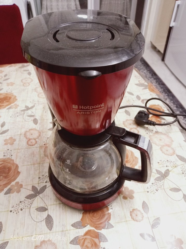 Kırmızı Hotpoint Kahve Makinesi - Görsel 2