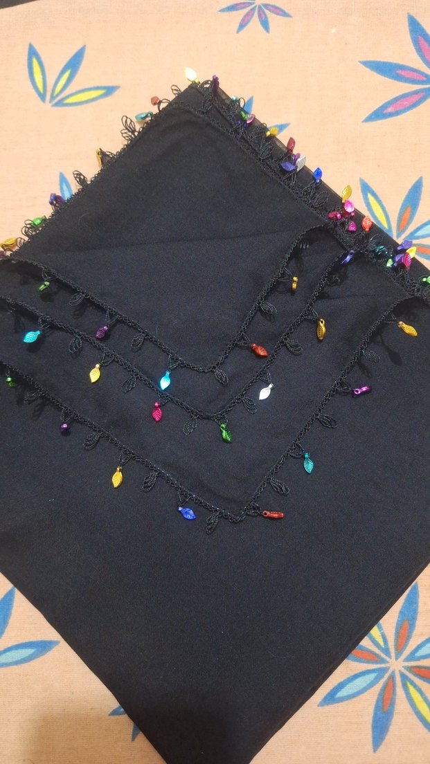 Boncuklu siyah iğne oyası - Görsel 5