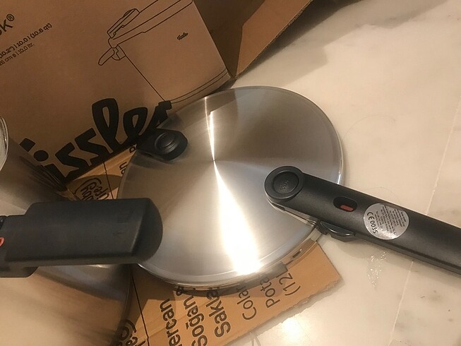  Beden gri Renk Fissler düdüklü tencere 8+4