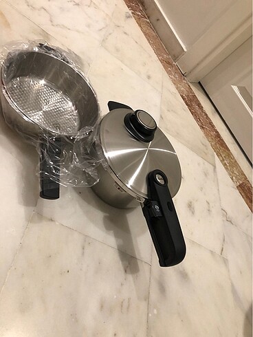 Fissler Fissler düdüklü tencere 4.5+2.5