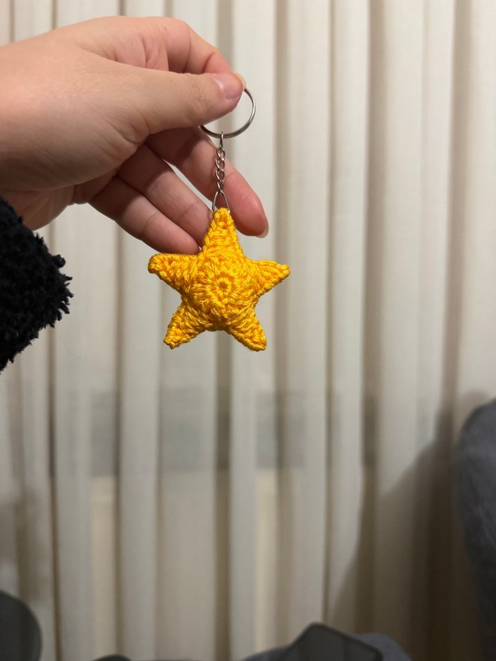 Örgü Sarı Yıldız Anahtarlık - Görsel 2
