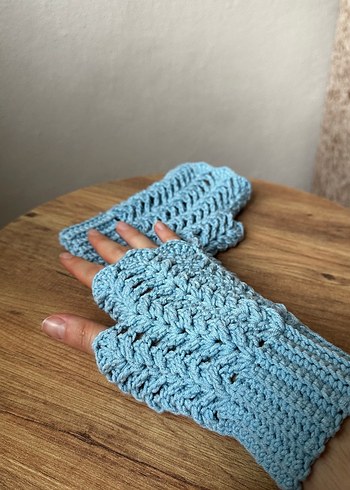 Mavi Örgü Kadın Eldiveni - Görsel 2