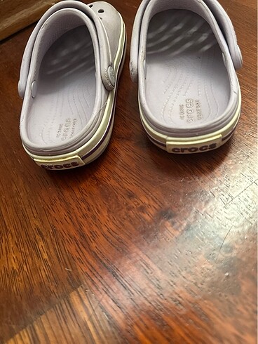 22 Beden Crocs terlik