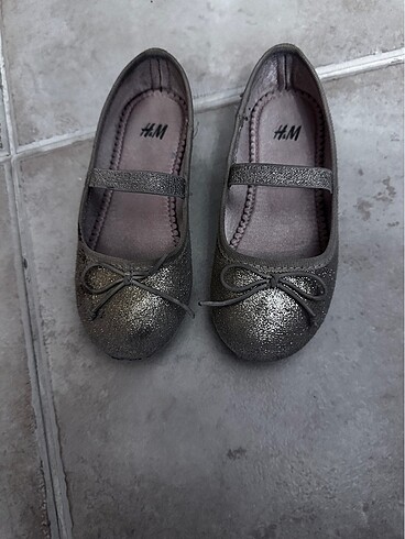 H&M gold babet