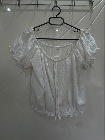Beyaz Crop Üst - Görsel 2