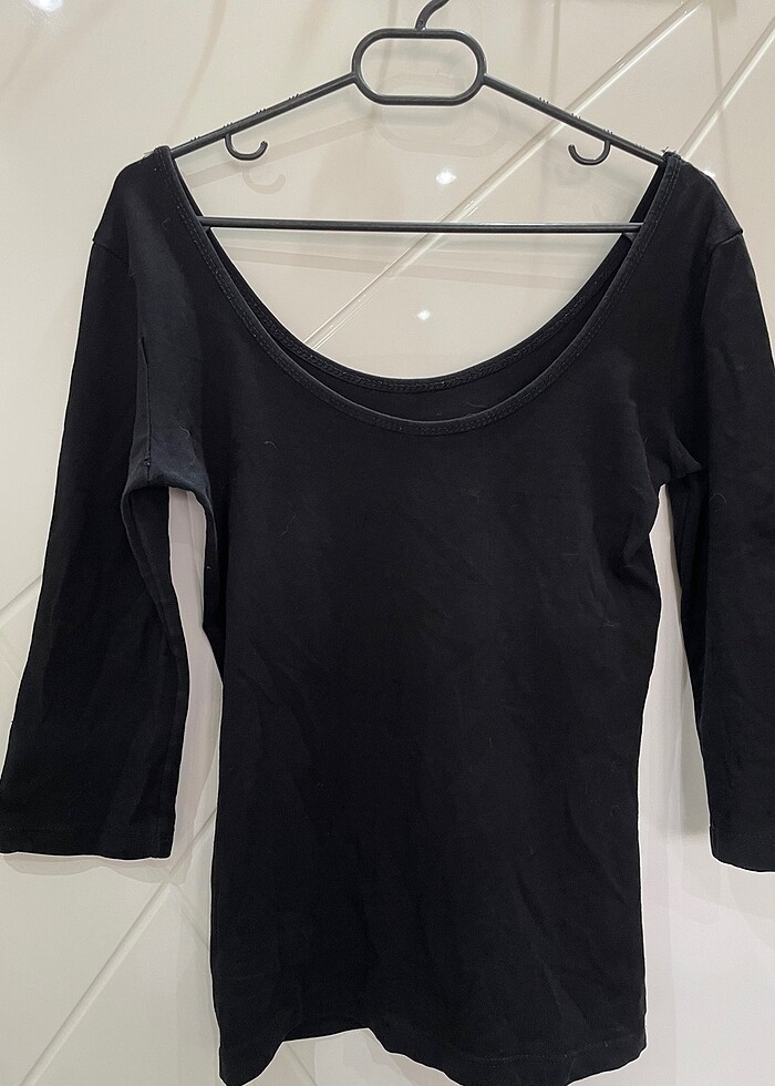 Siyah yarım kol kayık yaka bluz - Görsel 2