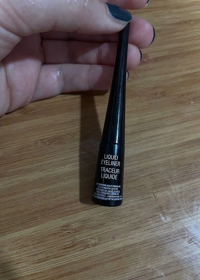 Wet and wild waterproof eyeliner - Görsel 3