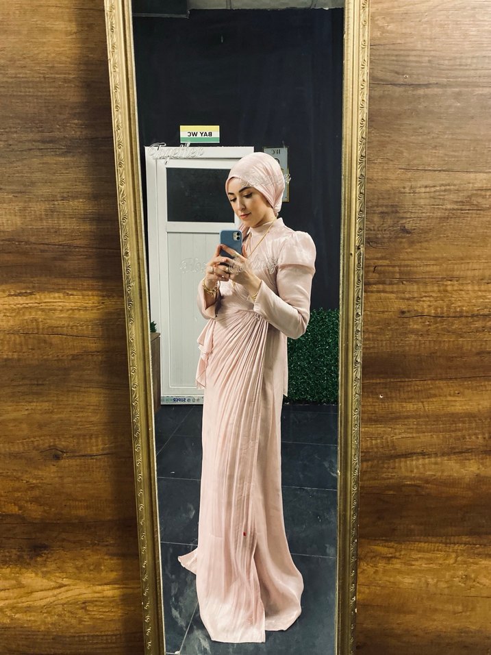 Kiralık pudra Pembe Drapeli Uzun Elbise - Görsel 2