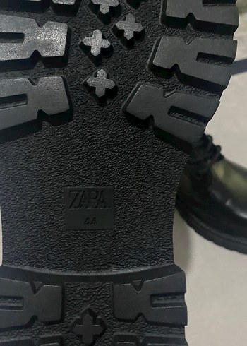 Siyah Bağcıklı Zara erkek bot - Görsel 3