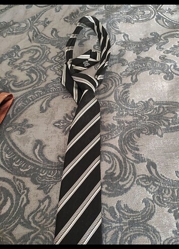 SÜVARİ MARKA KRAVATLAR - Görsel 2