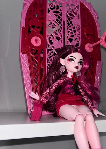  Beden Monster high Pembe Koyu Tonlu Kız Bebek