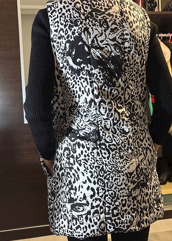 Gri Desenli Kadın Yelek, Kürklü, Salaş Kesim - Görsel 2