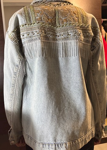 Nakış Detaylı Gri Mavi Jean Ceket - Görsel 2