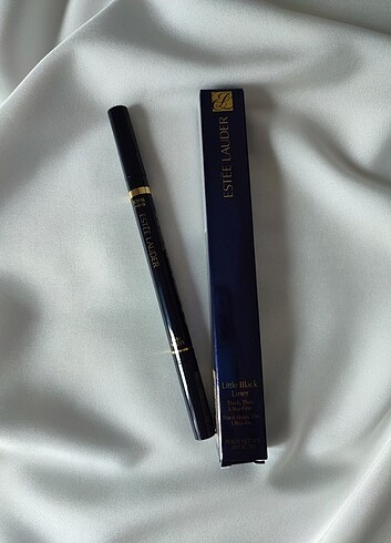  Beden Estee Lauder Siyah Likit Eyeliner 01 Onyx 