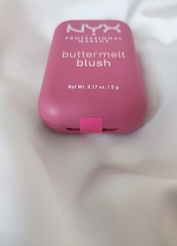Beden Nyx Buttermelt Blush Kremsi Pudra Allık 07 Butta With Time