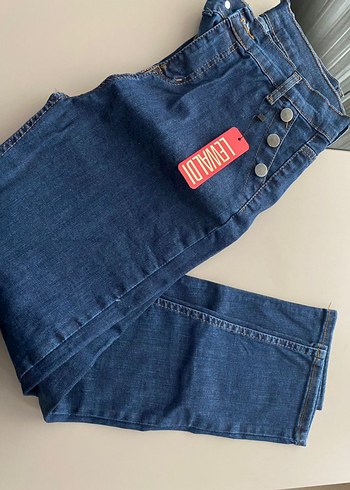 Düğmeli Mavi Midi Denim Kadın Jean