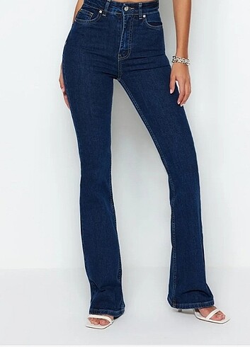 Trendyol & Milla Trendyolmilla flare jeans
