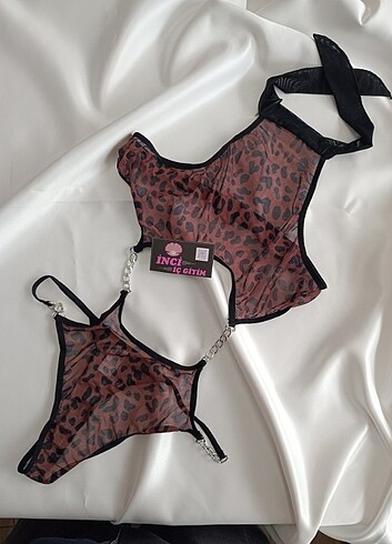 Leopar Desenli Fantezi Bodysuit