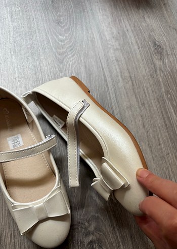 Kız Çocuk Beyaz Fiyonk Detaylı Babet - Görsel 3