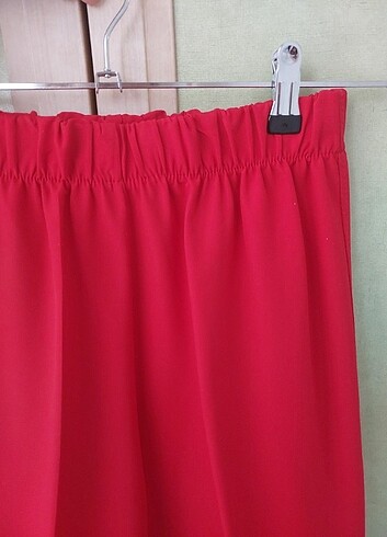 Diğer Kadın kırmızı pantolon
