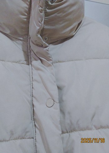 Bej Kadın Düğmeli Kışlık Mont - Görsel 3