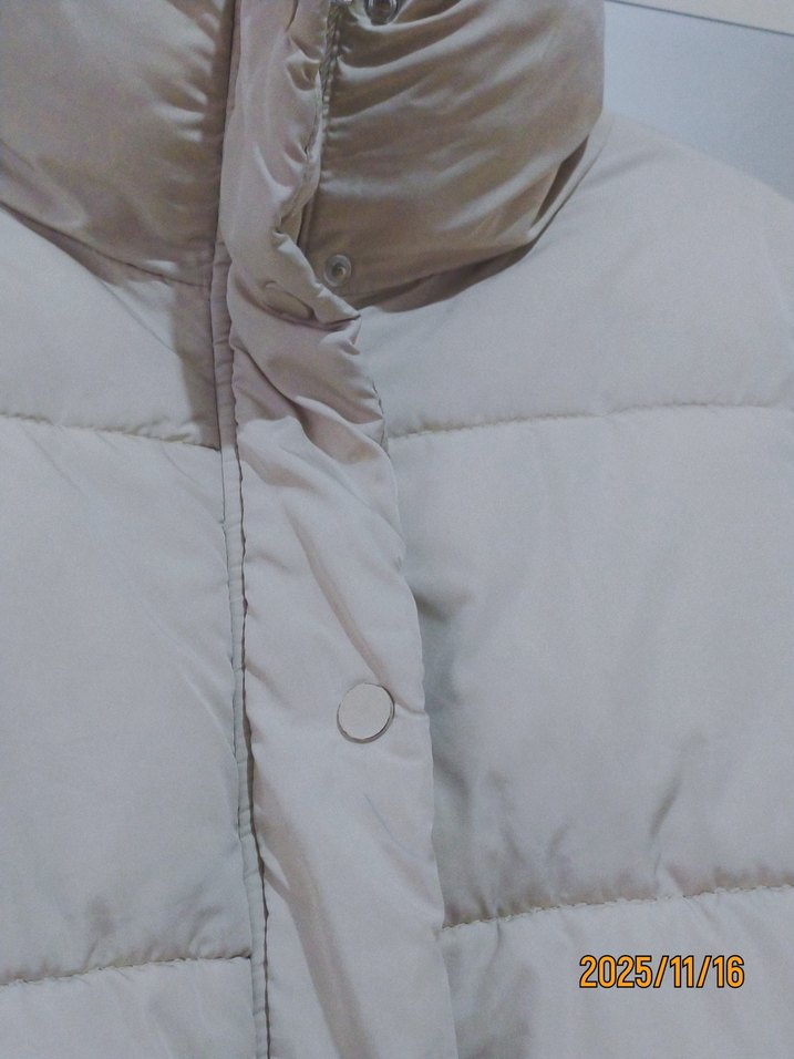 Bej Kadın Düğmeli Kışlık Mont - Görsel 3