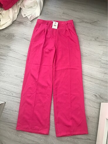 Pembe kumaş pantolon