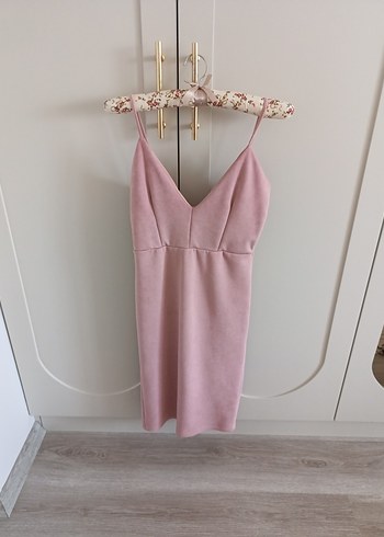 Pembe Süet İnce Askılı V Yaka Midi Elbise