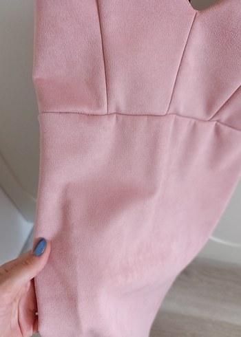 m Beden pembe Renk Pembe Süet İnce Askılı V Yaka Midi Elbise
