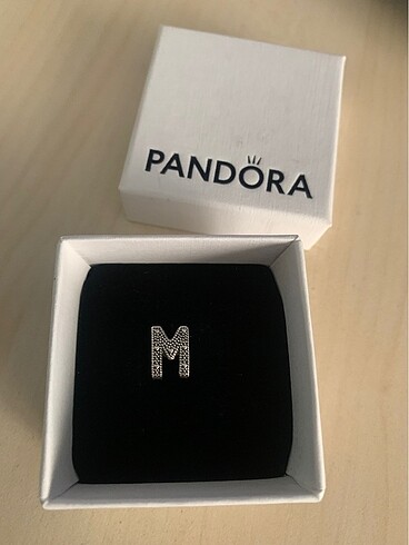 PANDORA M HARFİ CHARM