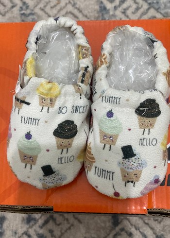 Baskılı kız erkek Bebek Örme Ev Botu - Görsel 5