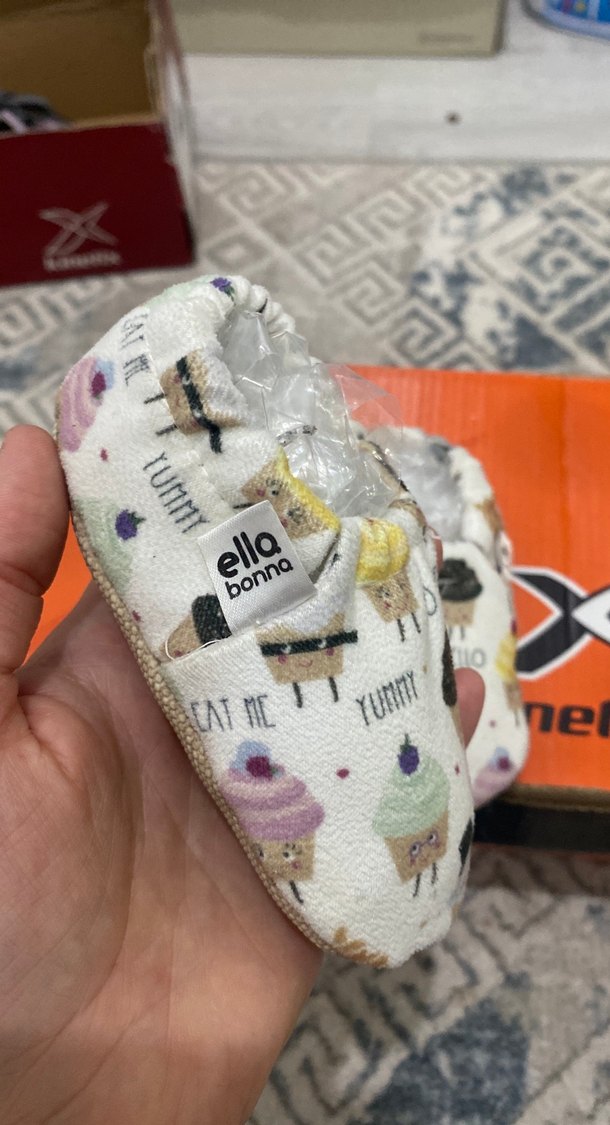 Baskılı kız erkek Bebek Örme Ev Botu - Görsel 2