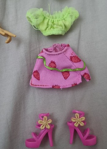 winx Flora mattel - Görsel 3