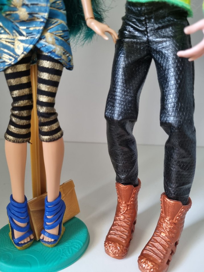 monster high cleo deuce - Görsel 3