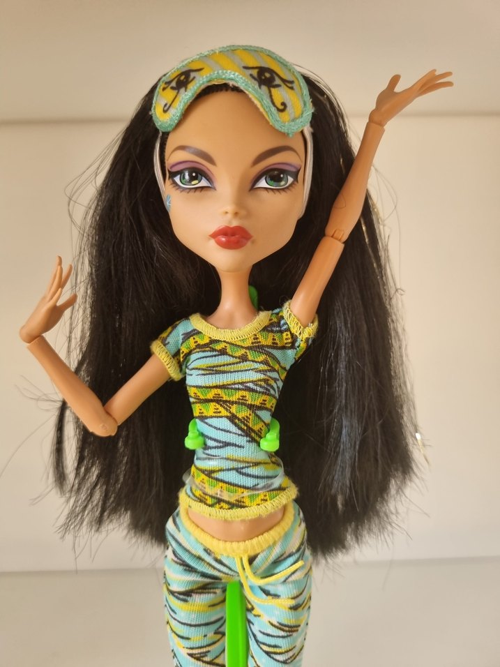 monster high cleo dead tired - Görsel 2