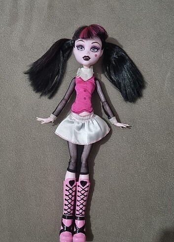 Monster high draculaura basic 