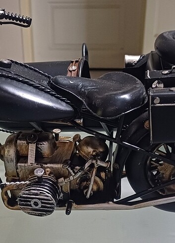 El yapımı metal model motor 
