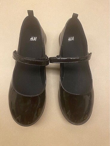 H&M Siyah rugan bantlı ayakkabı