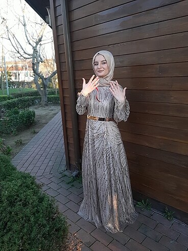 Refka Tesettür Giyim TESETTUR NİSAN ELBİSESİ