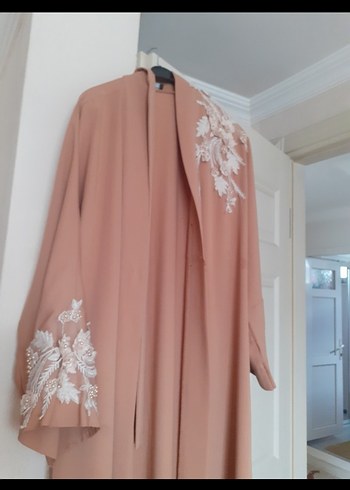 Uzun Bej Nakışlı Kadın Kimono