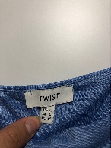 Twist Twist Crop