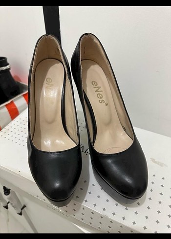 Siyah Platform Topuklu Kadın Stiletto iki defa giyildi temiz - Görsel 3